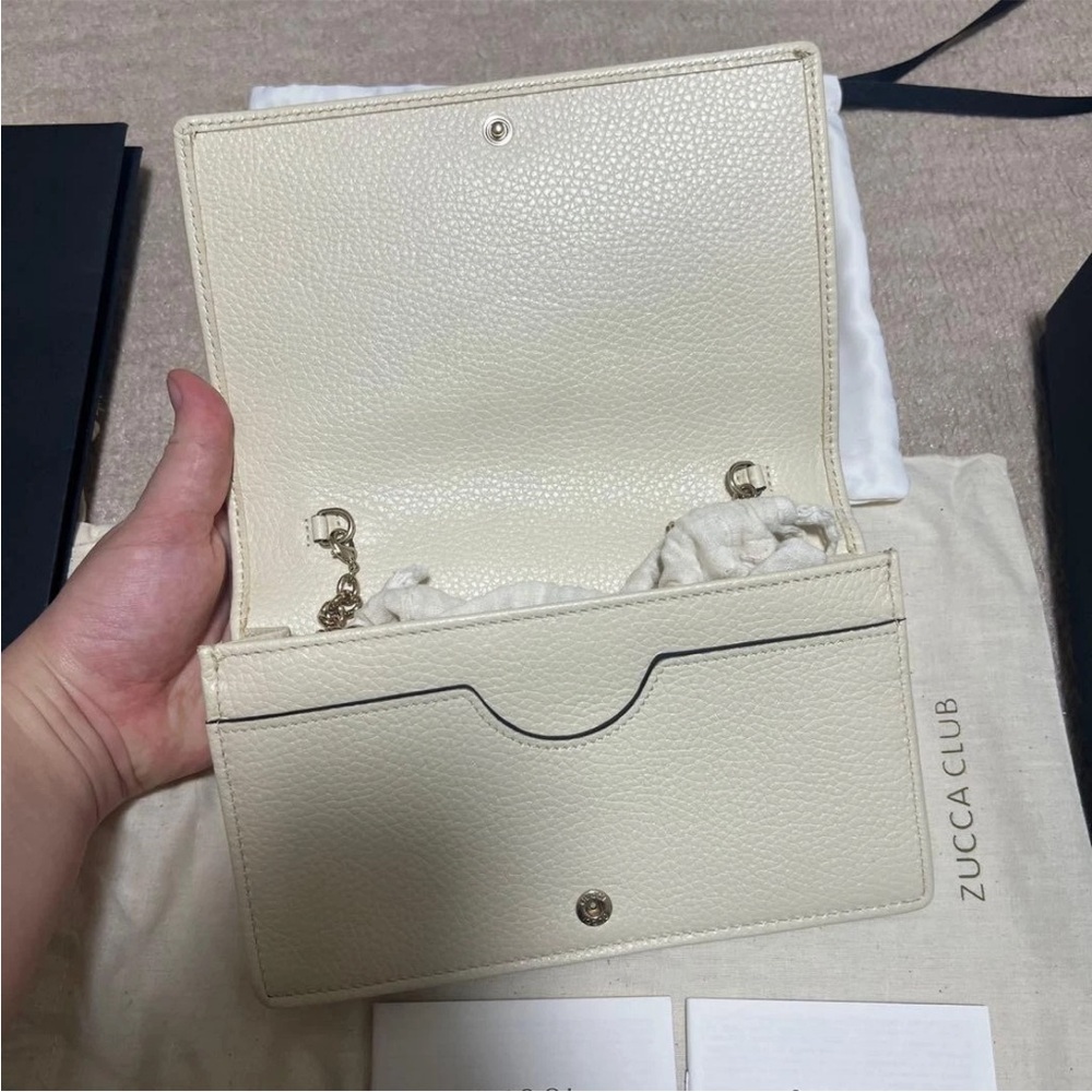 Gucci Cream Leather Shoulder Bag - Picture 6 of 10